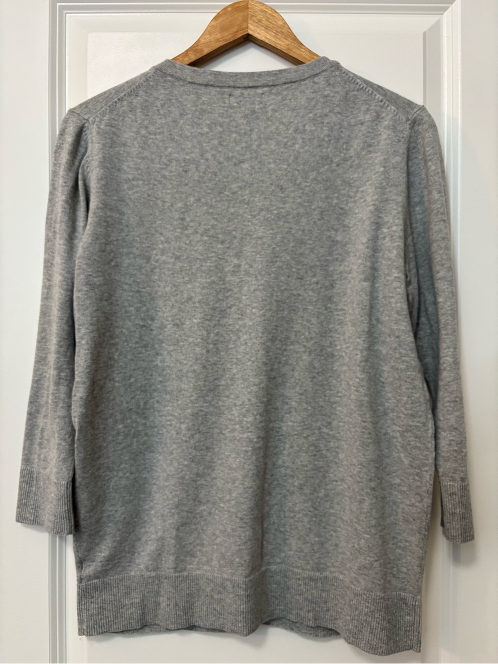 Merona Gray 3/4 Sleeve Button Front Cardigan Sweater, Size L - Picture 6 of 7